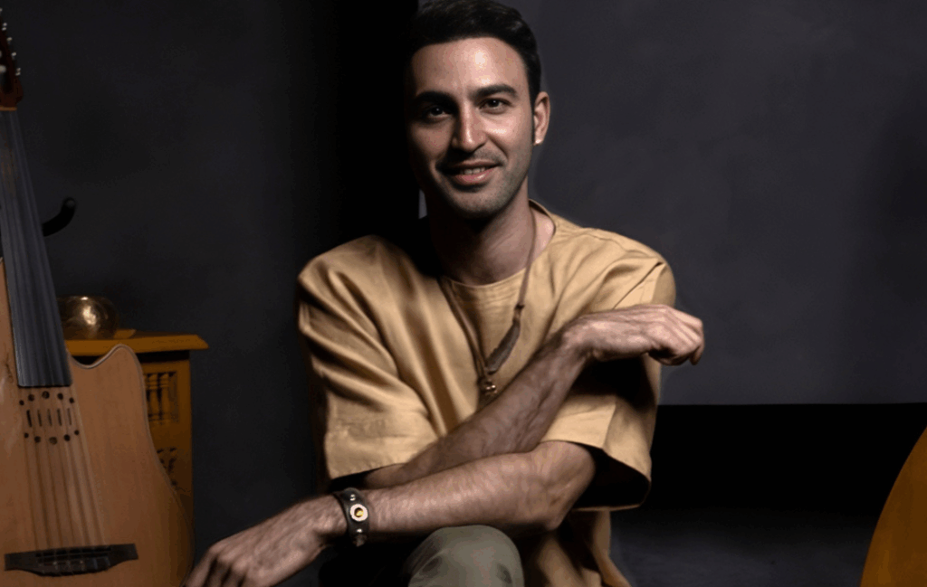 Sina Bathaie – White Lotus World Tour 2026